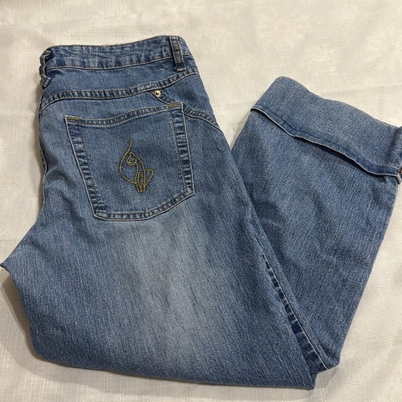 (H1) Baby Phat cut Vintage wide leg capri jeans size 15 large. - Picture 14 of 14